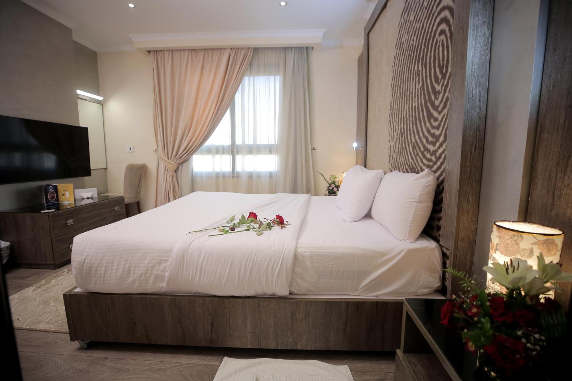 Cairo Taj Hotels & Suites - Dokki Exterior photo